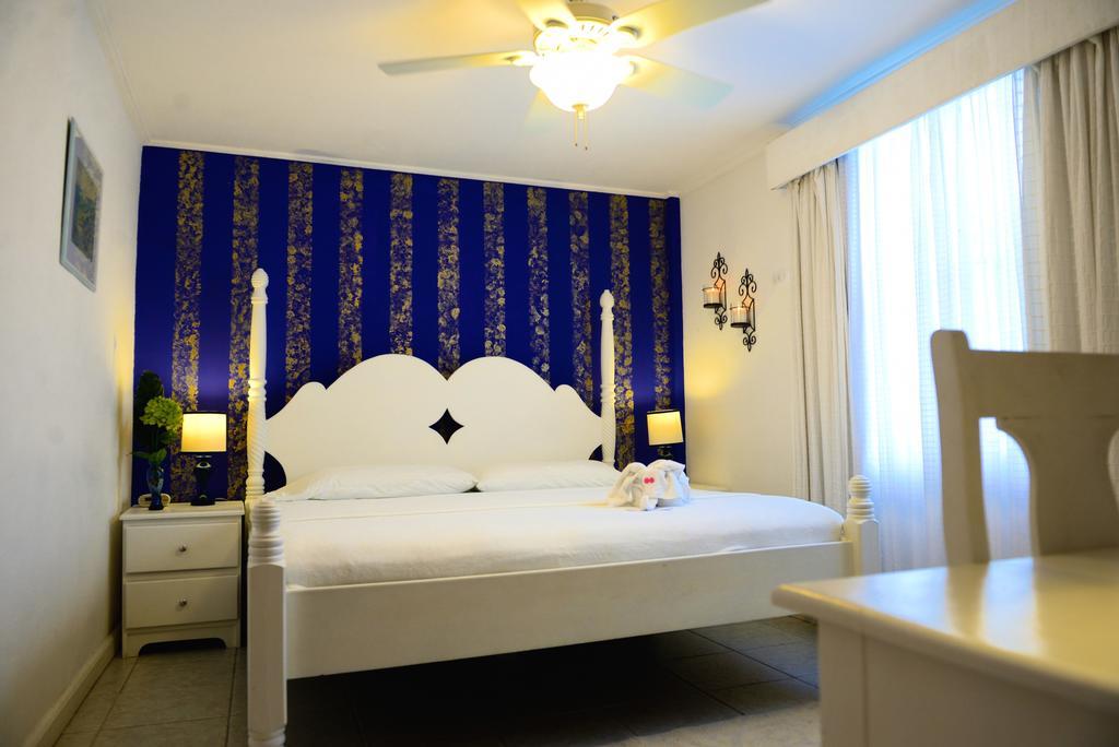Villa Boscardi Belize City Buitenkant foto
