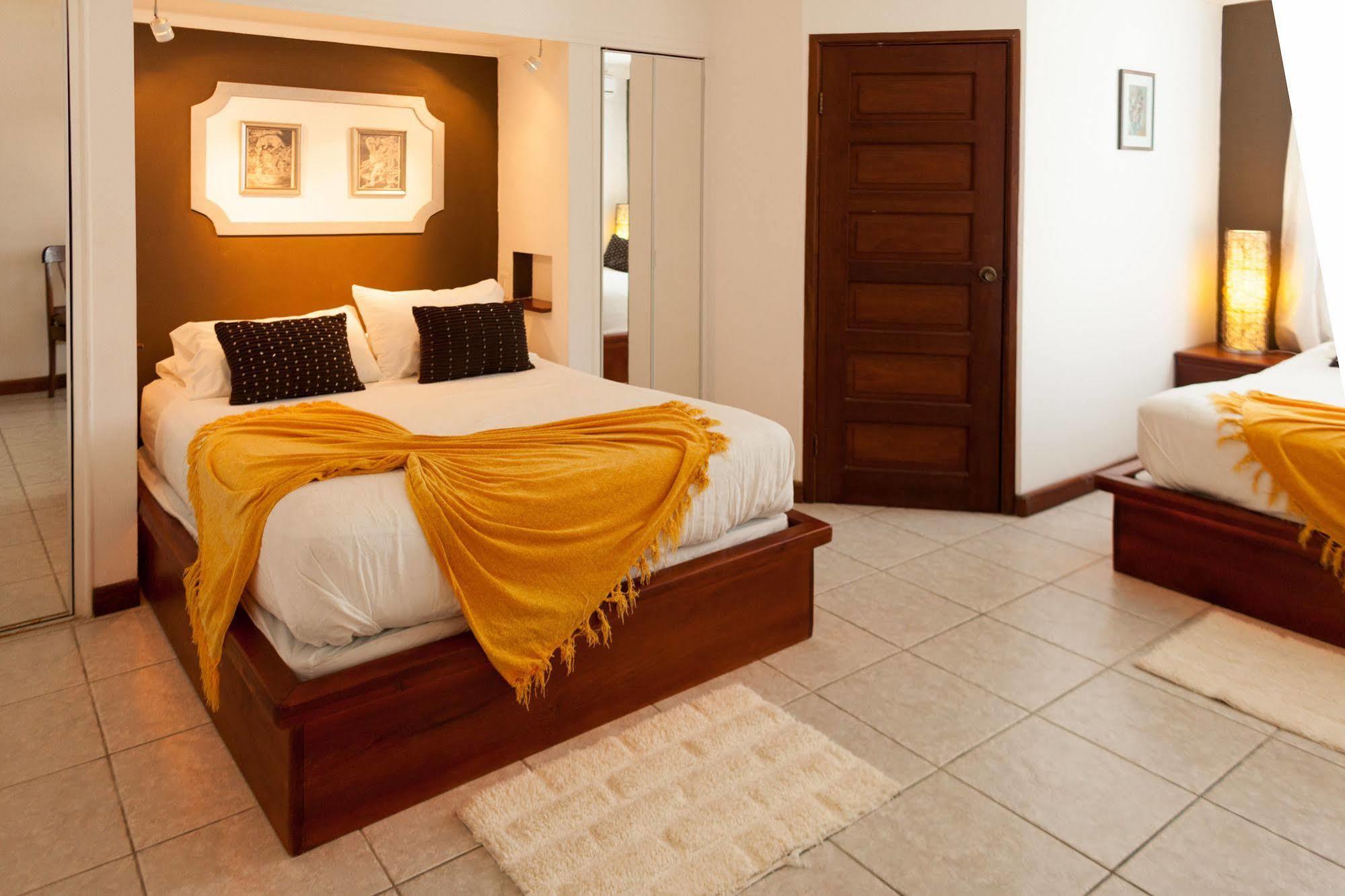 Villa Boscardi Belize City Buitenkant foto